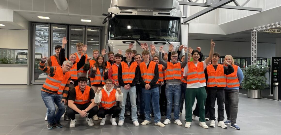 TGTM13 besucht Mercedes Benz Werk in Wörth