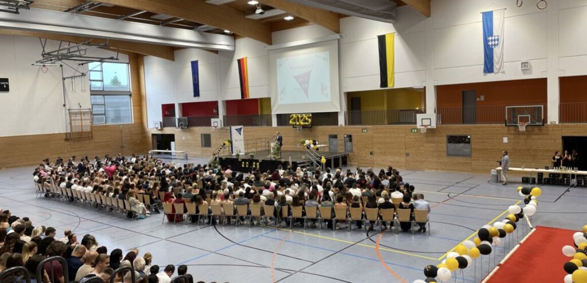 Appell für Demokratie bei der BSB-Abschlussfeier