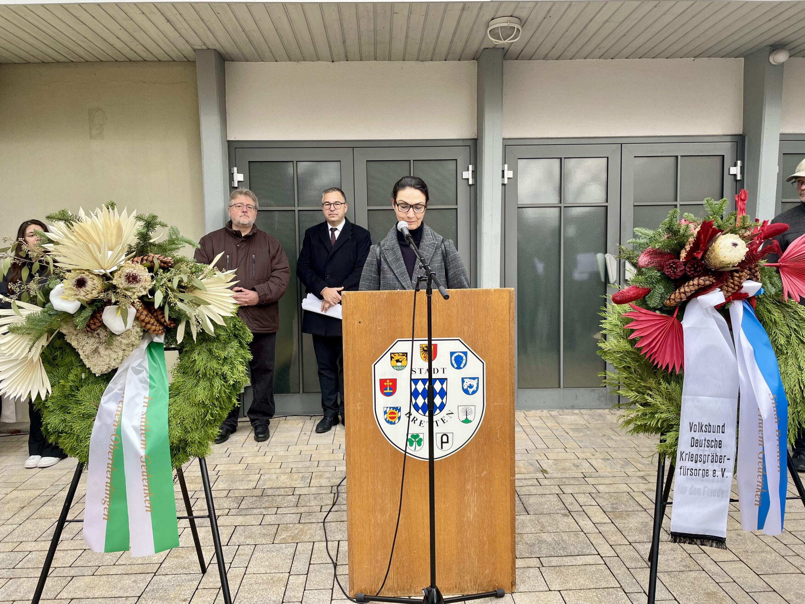 Nicole Roeder-Schön bei Ihrer Rede am Rednerpult